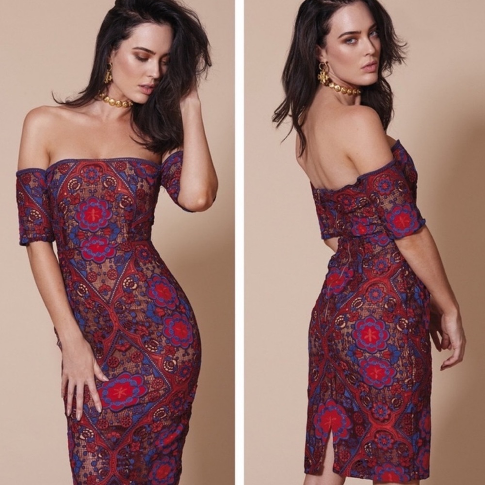 Winona red pattern dress size 4